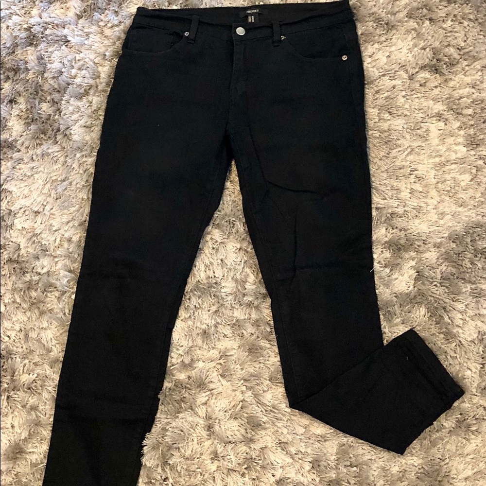 Black skinny ankle jean